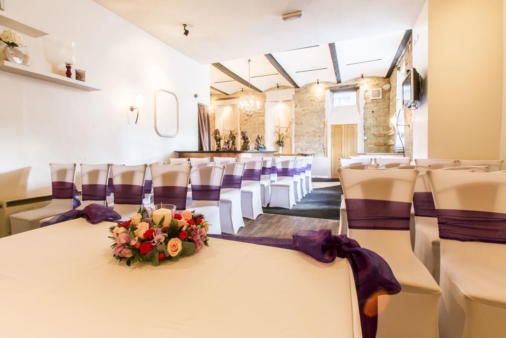 Waterfront Hotel Brighouse Bagian luar foto