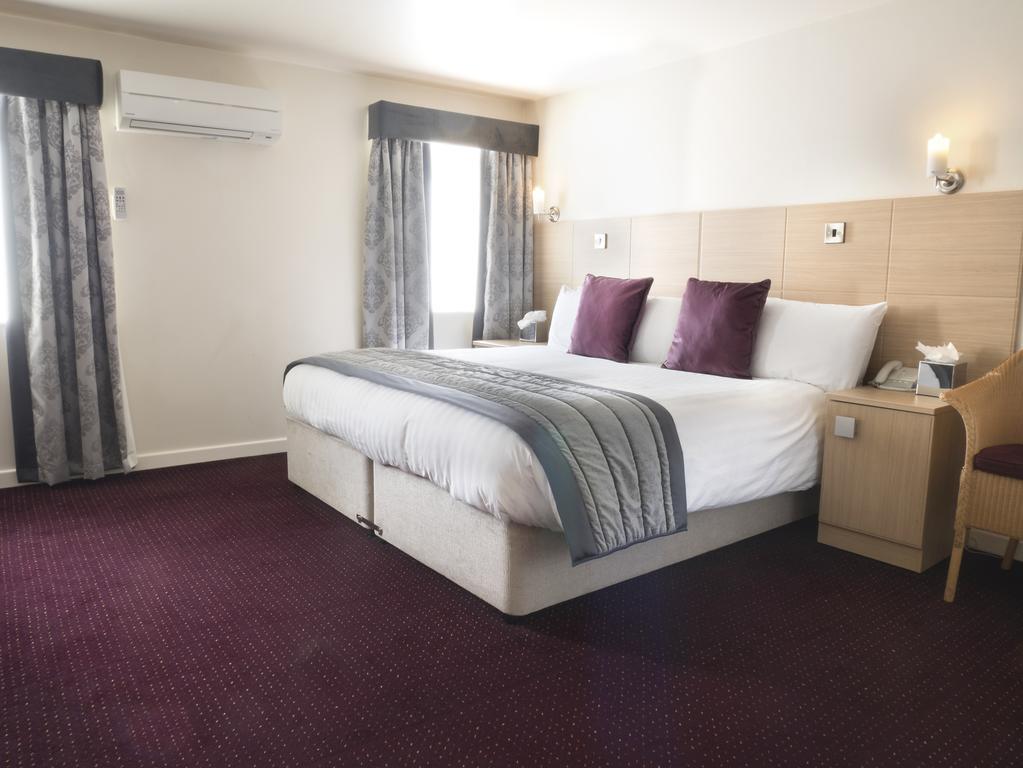 Waterfront Hotel Brighouse Bagian luar foto