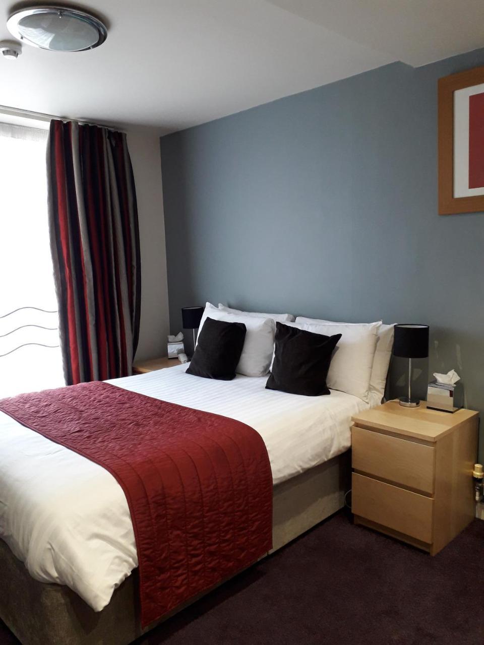 Waterfront Hotel Brighouse Bagian luar foto